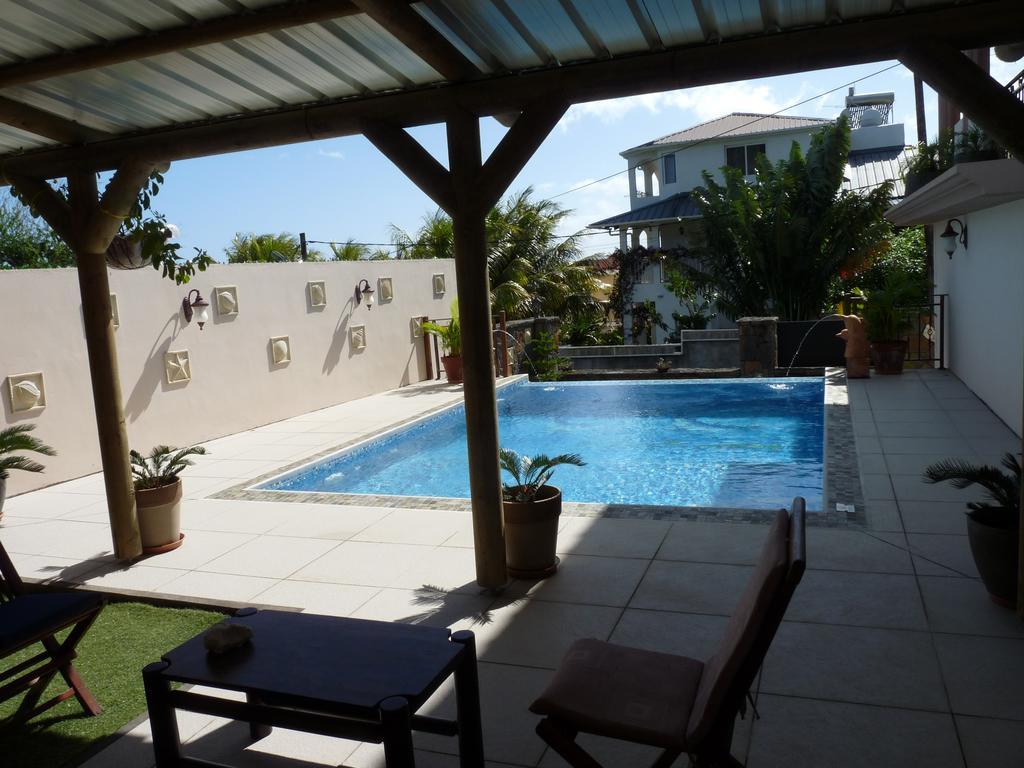 Blue Pearl Resort La Gaulette Exterior foto